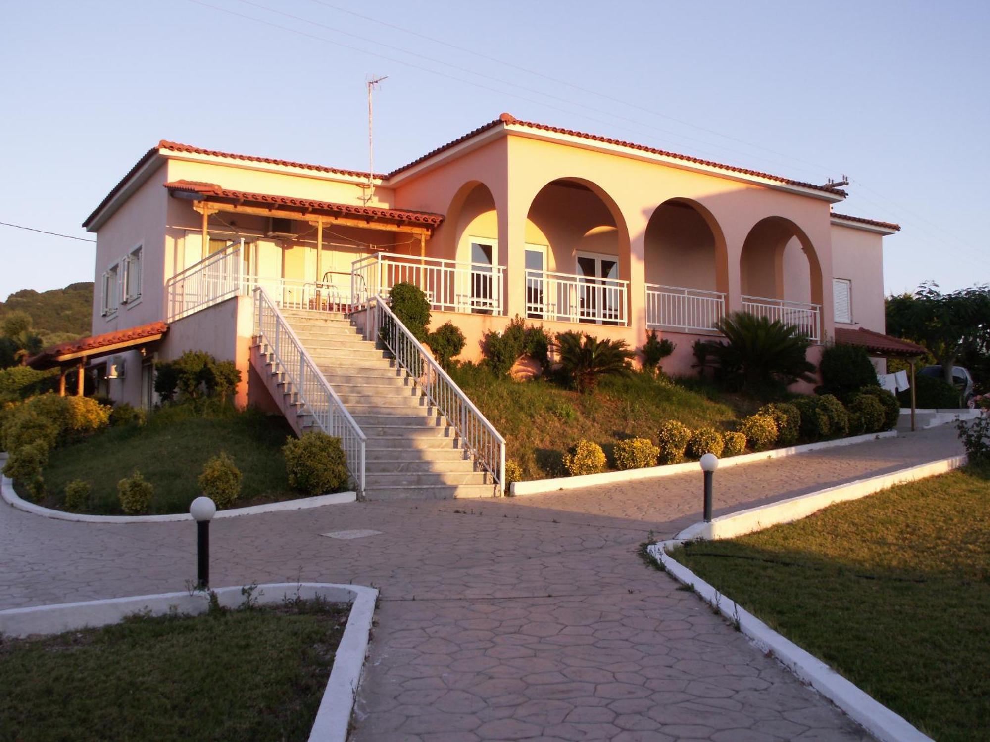 Kastro Beach Hotel Luaran gambar